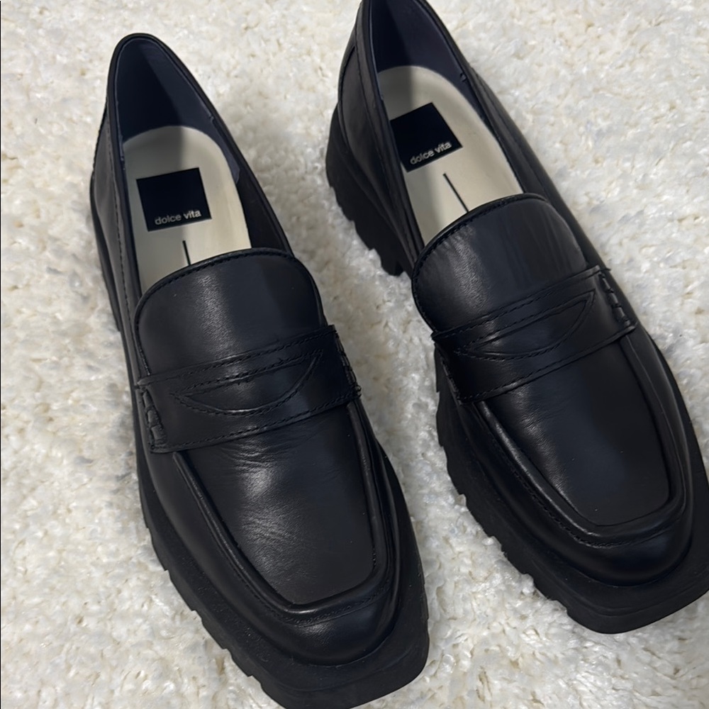 Dolce Vita womans Black leather chunky Loafers size 10